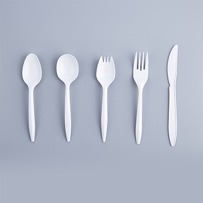 V175001 MED WHITE FORK 1M VINTAGE MED POLYPRO FORK